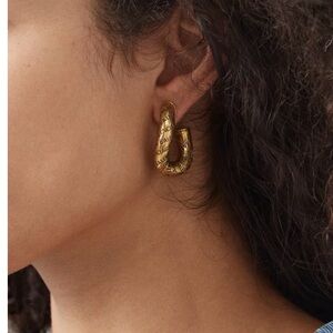 BB Logo-Engraved Gold Hoop
Earrings